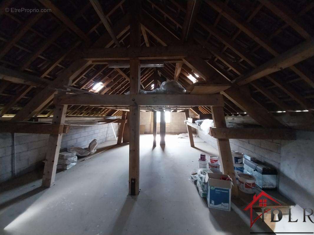Maison à FOUGEROLLES