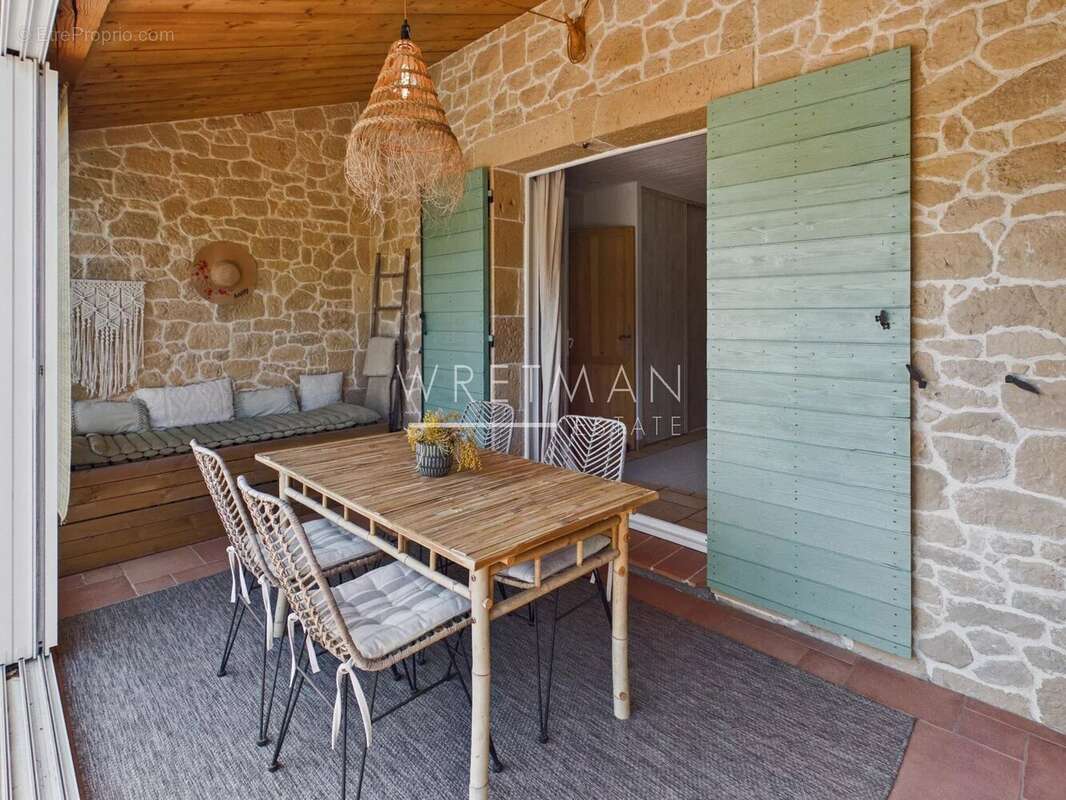 Maison à LA MOTTE