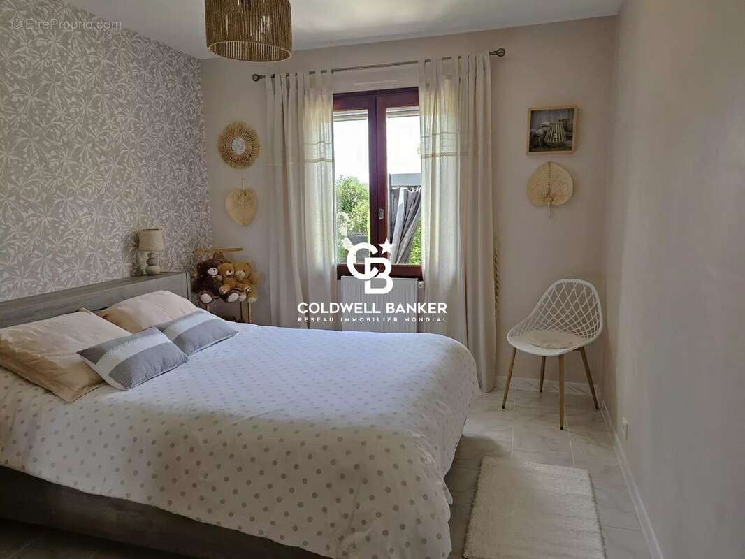 Maison à BURIE