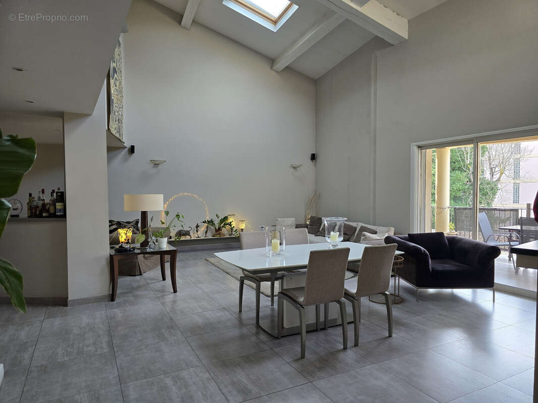 Appartement à MORIERES-LES-AVIGNON