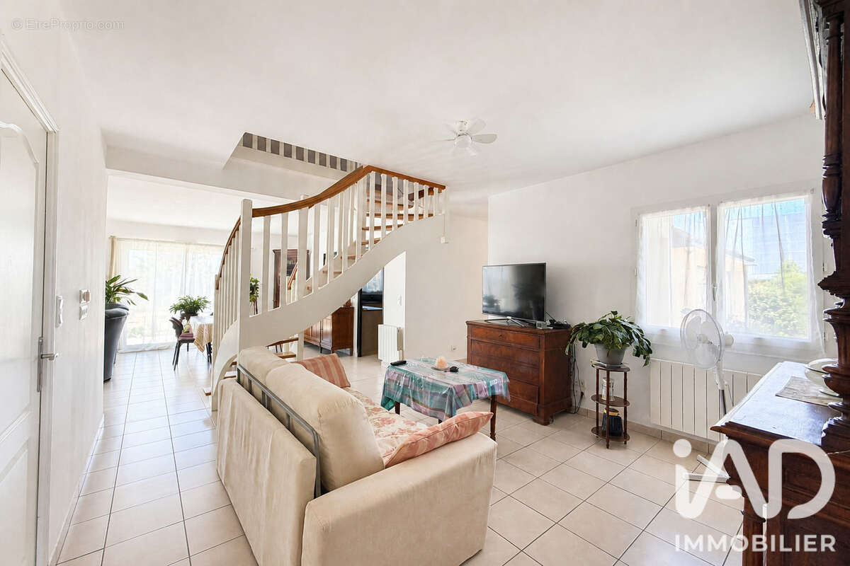 Maison 155 m² à Sainte-Marie  - photo 5