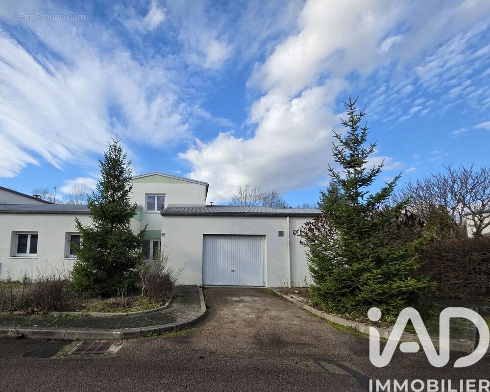 Photo 1 - Maison à BUCHERES