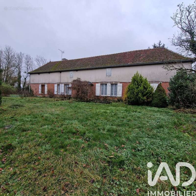 Photo 3 - Maison à LARZICOURT