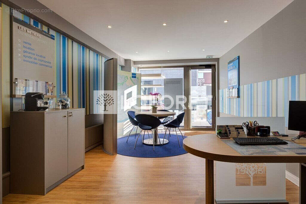 Commerce à CONFLANS-SAINTE-HONORINE