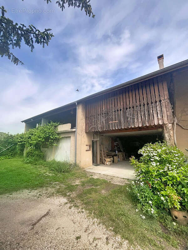 Maison à SAINT-HILAIRE-DE-LA-COTE