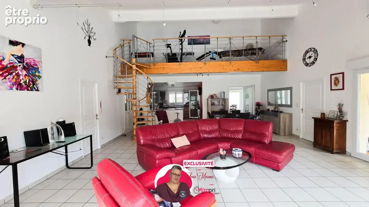 Maison individuelle en plain-pied de 184 m² avec jardin, garage et piscine - photo 3