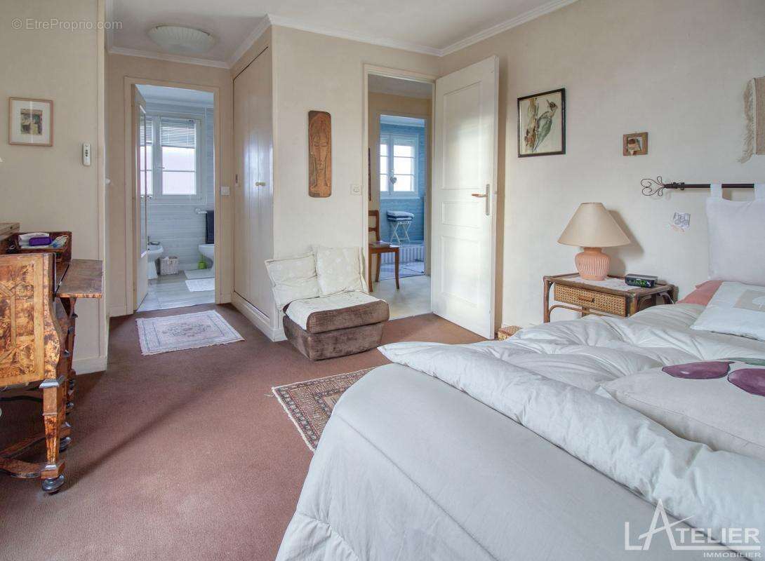 Maison à PLAISIR