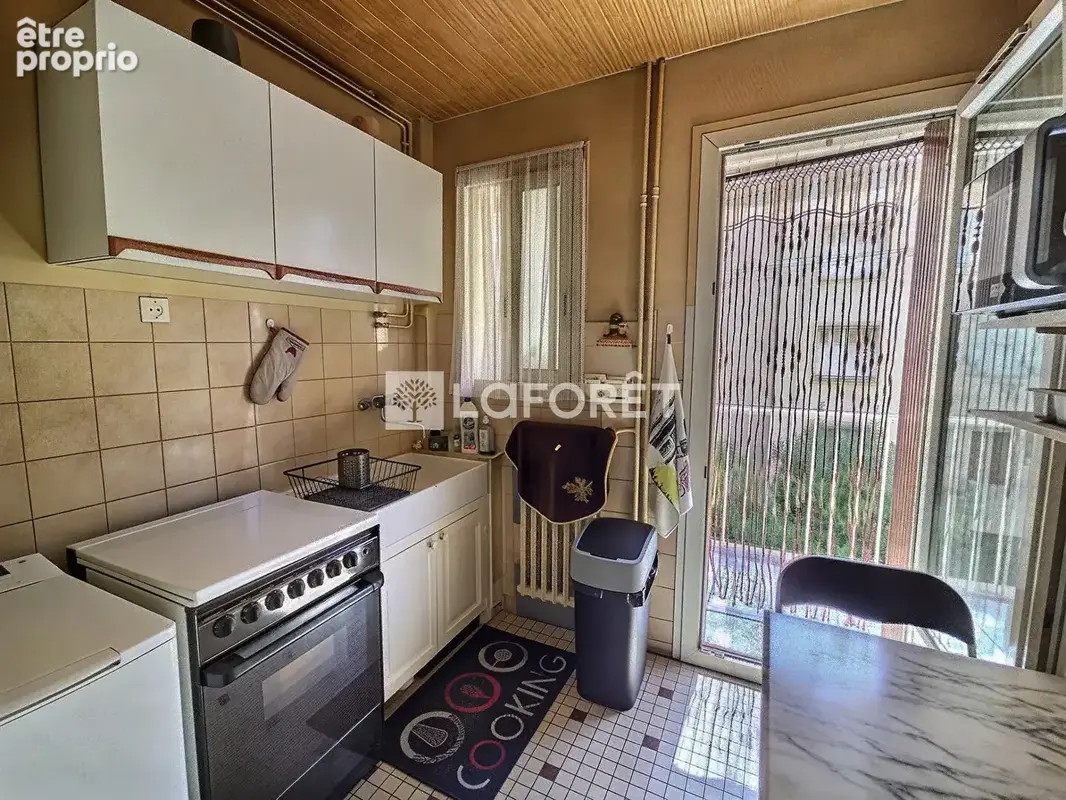 Appartement Toulon 4 pièce(s) 65.85 m2 - photo 4