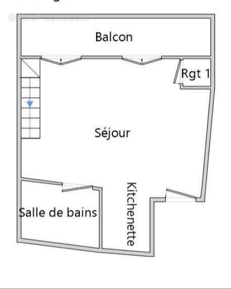   - Appartement à AX-LES-THERMES