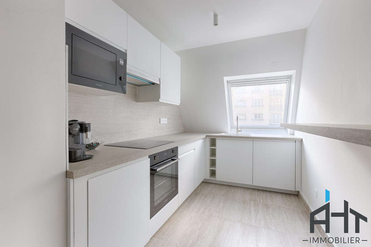 Appartement à CHARENTON-LE-PONT