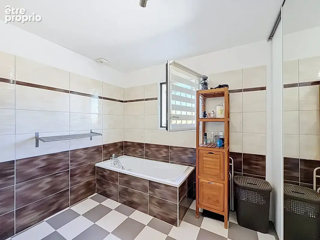 Maison plain-pied avec piscine  6 pièces, 4 chambres 128m² - photo 13