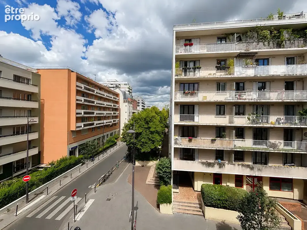 M° Laumière / Bassin de la Villette. Appartement 2 pièces de 40.87 m2 - photo 2