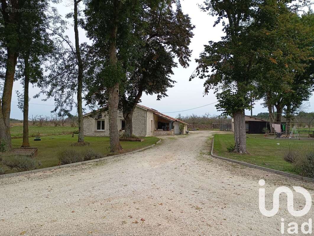 Photo 3 - Maison à TREMONS