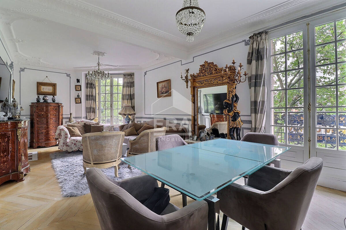 Appartement à COLOMBES