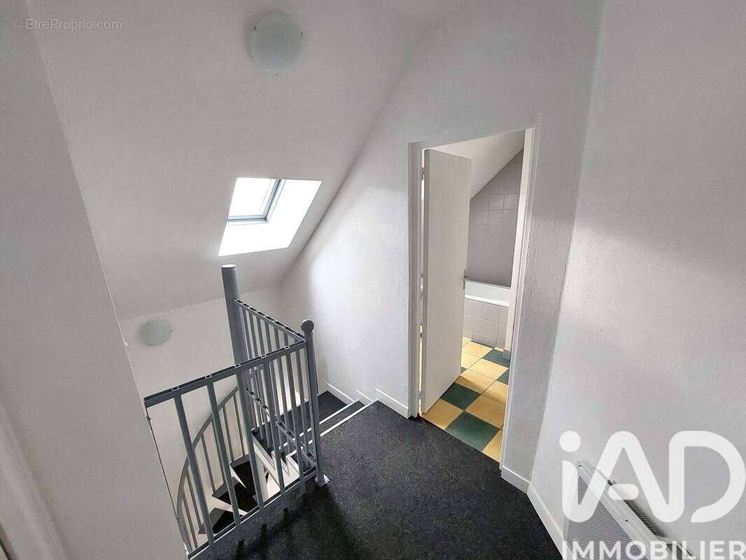 Maison 80 m² à Doucelles  - photo 7