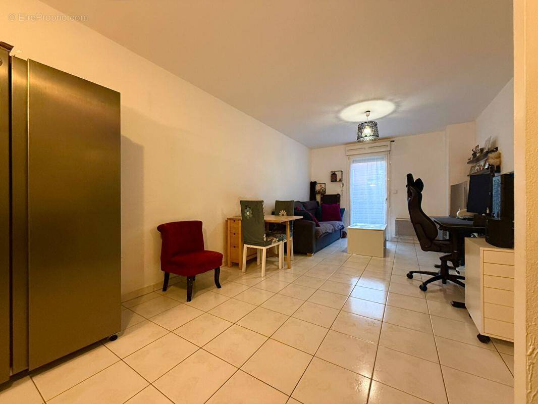 Appartement à FLEURY-SUR-ORNE