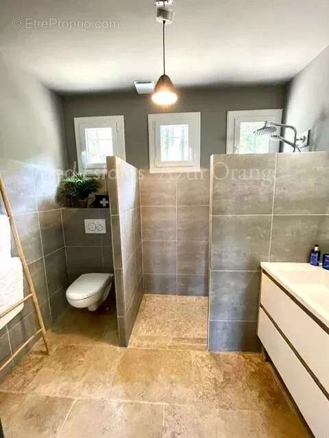 Maison à LA GARDE-FREINET