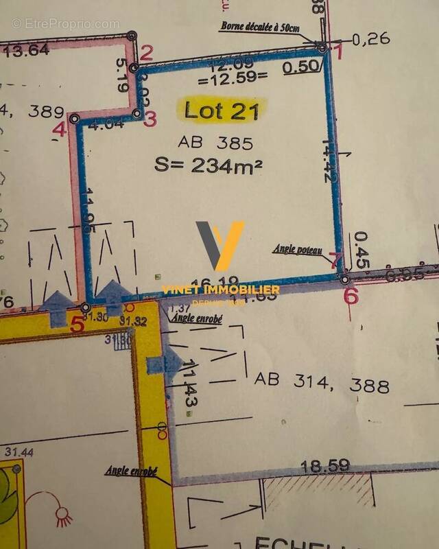 Terrain à LES SORINIERES