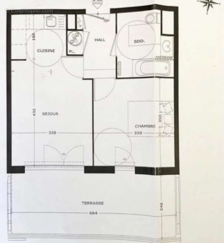 Appartement à CARROS