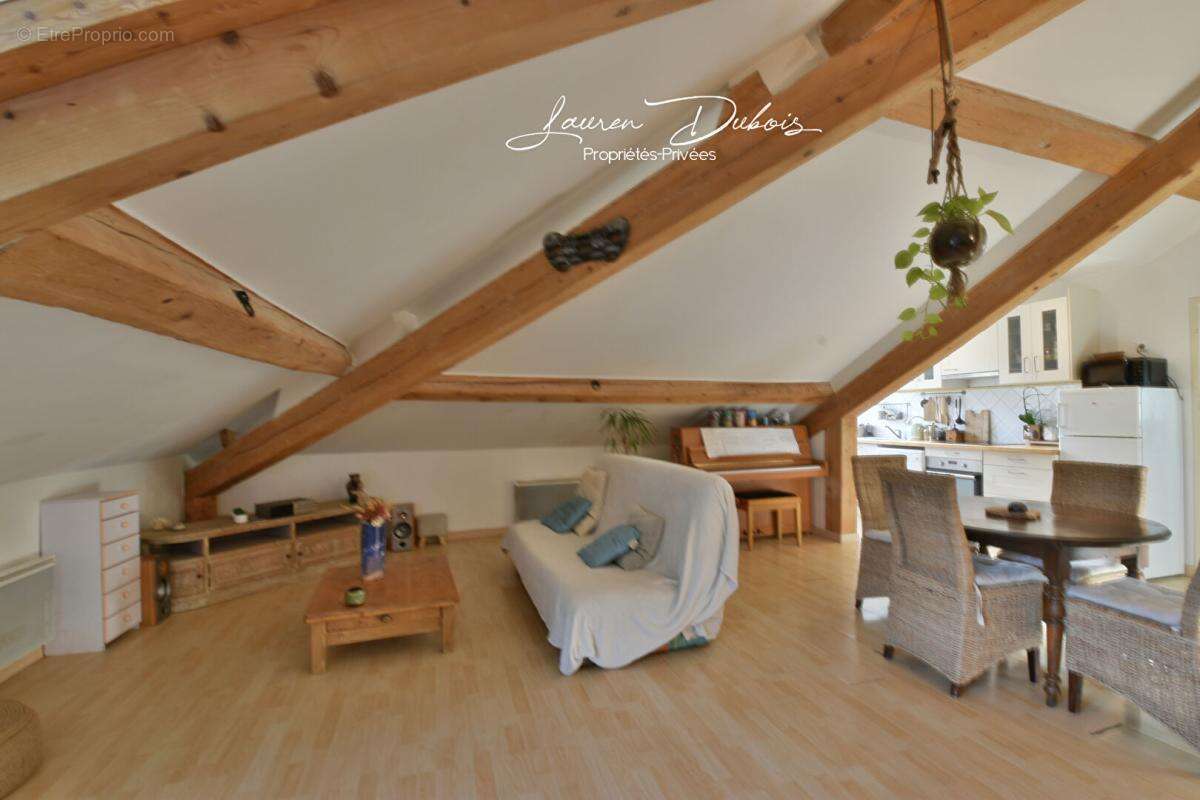 Appartement à SERRES