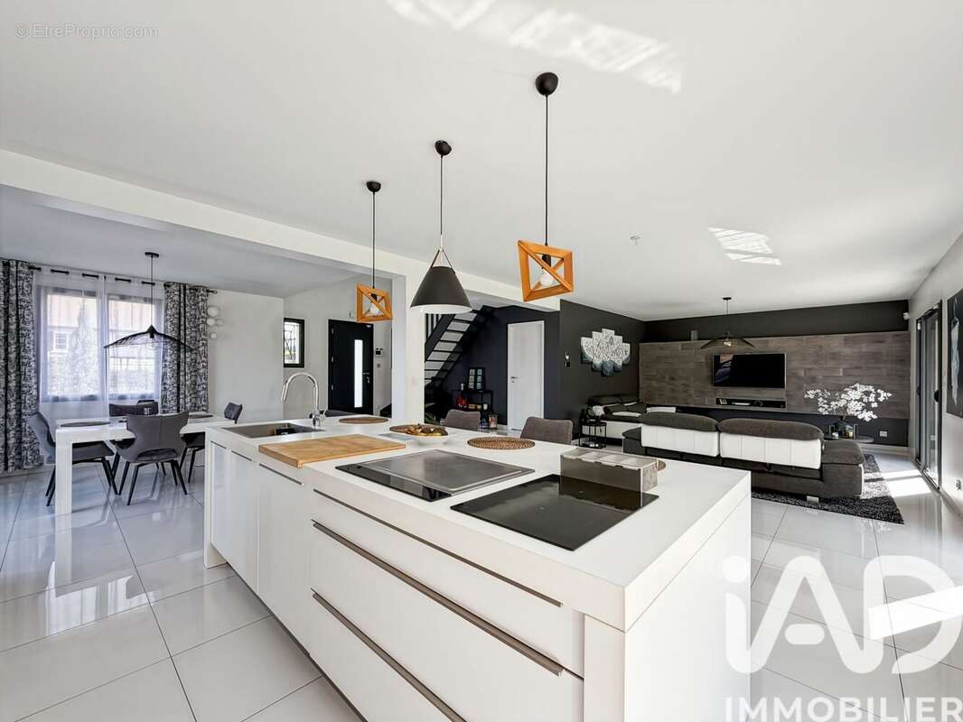 Photo 6 - Maison à SAINT-MARTIN-LONGUEAU