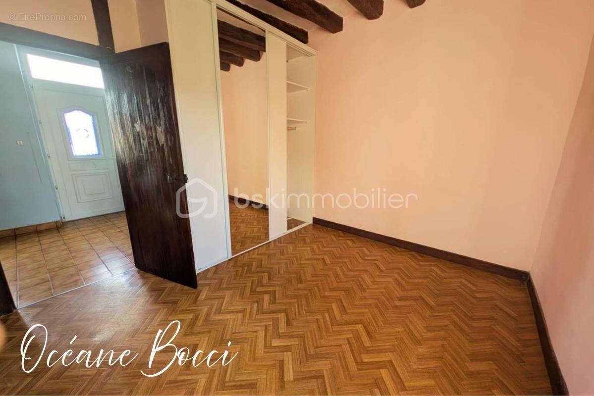 Maison à MEHUN-SUR-YEVRE