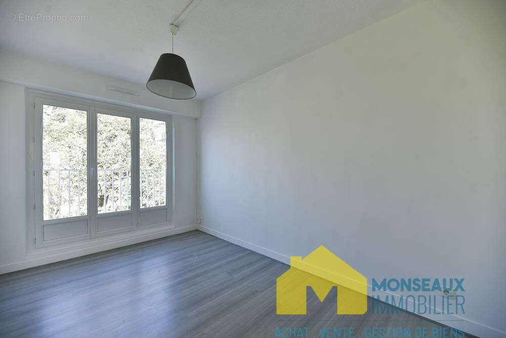 Appartement à CHILLY-MAZARIN