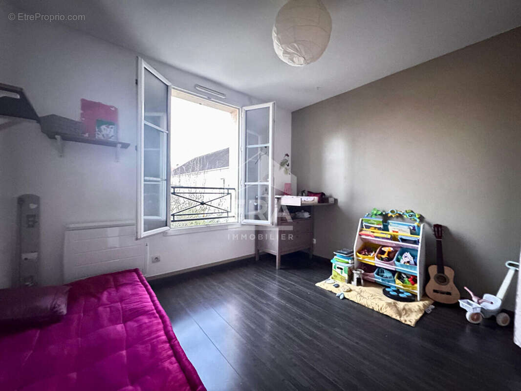 Maison à SARCELLES