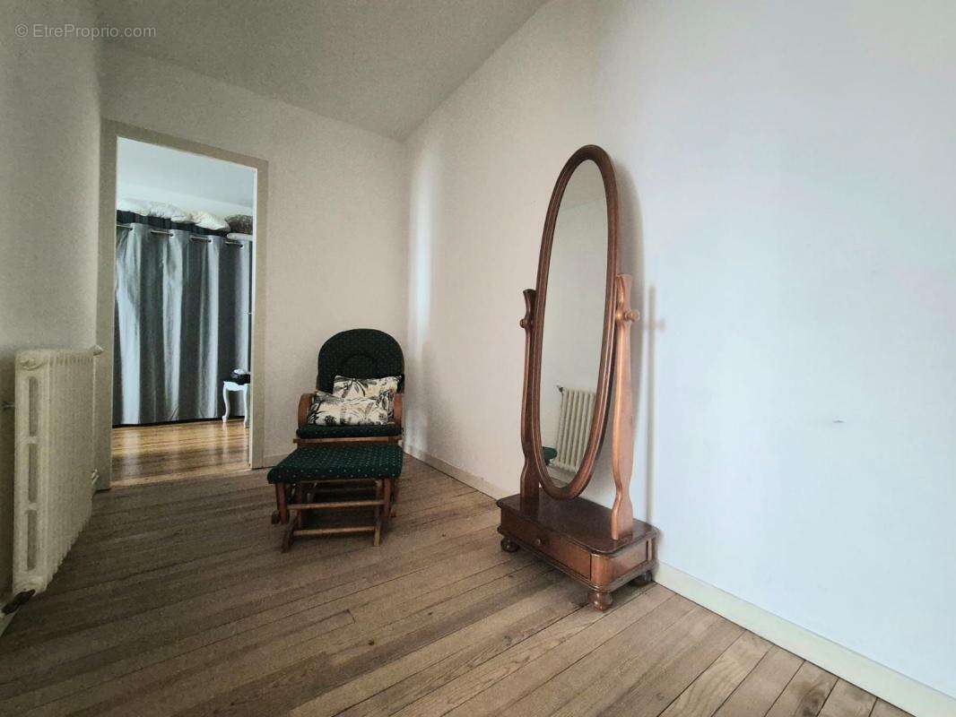 Maison à SAINT-MARTIN-DE-SESCAS