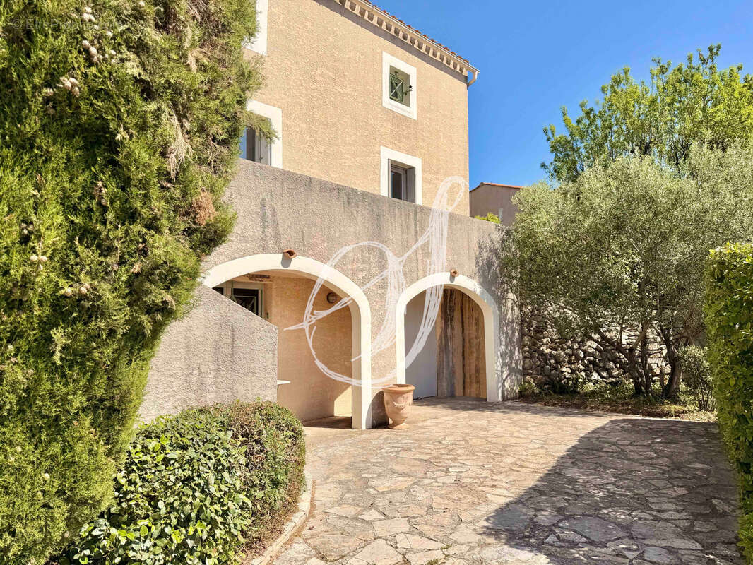 Maison à SAINT-GEORGES-D'ORQUES