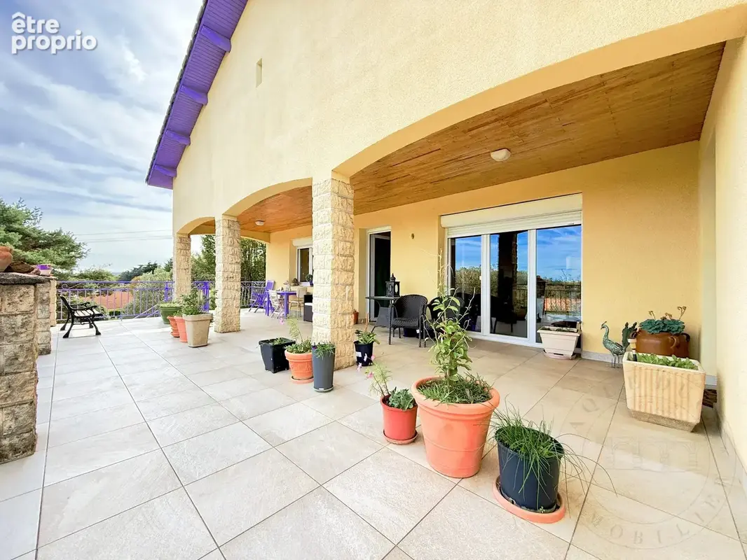 Maison 8 pièces 124 m² à vendre à Roiffieux (07100) - photo 2