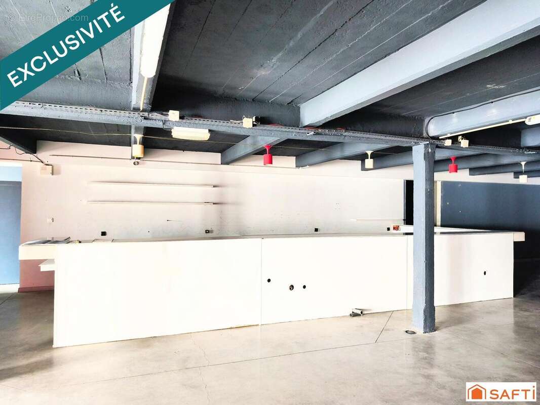 Photo 5 - Commerce à POUSSAY