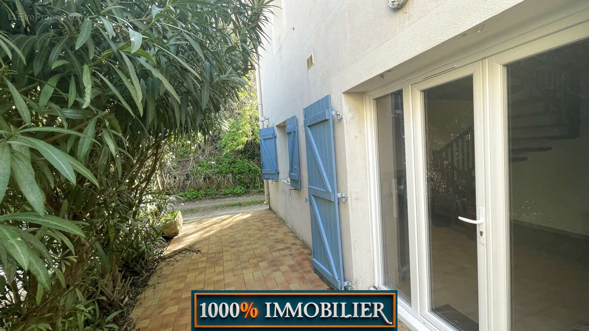 Maison à MONTADY