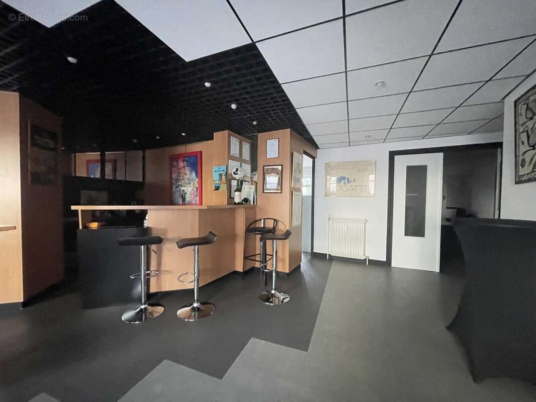 Commerce à CLERMONT-FERRAND