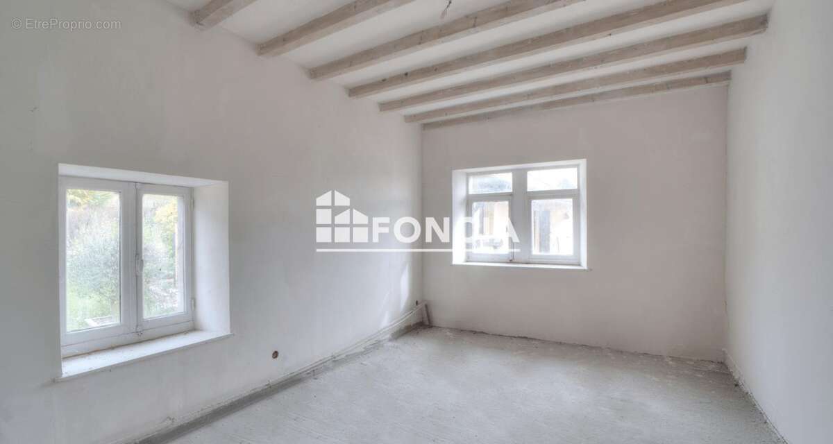 Maison à LEAZ