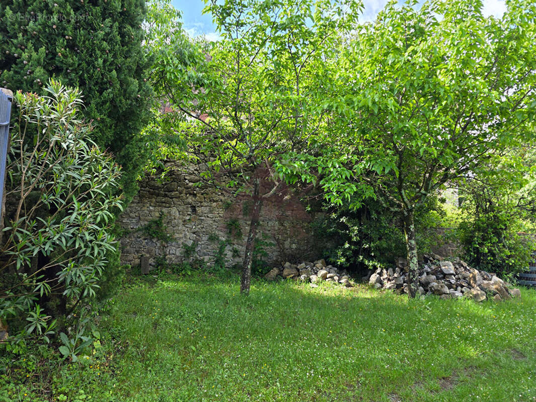 Maison à COURRY