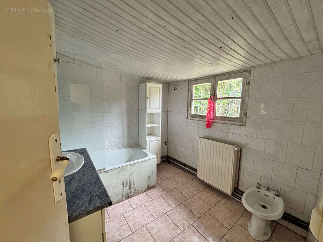 Maison à L&#039;ETANG-BERTRAND