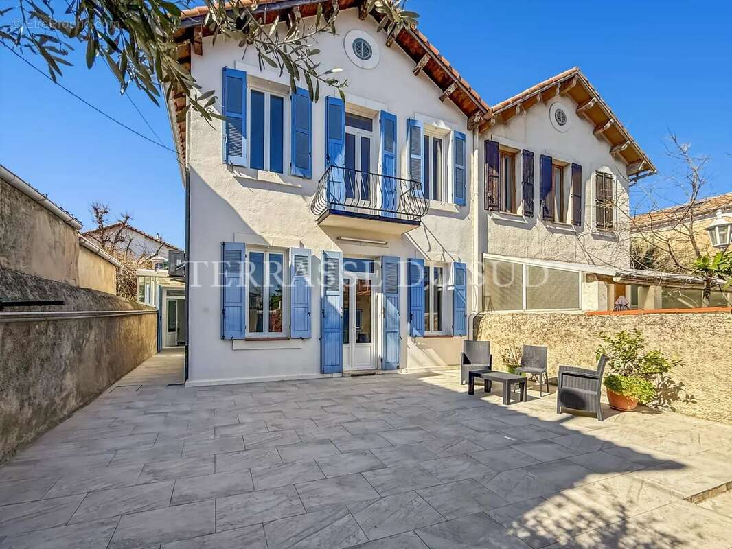 Maison à MARSEILLE-8E