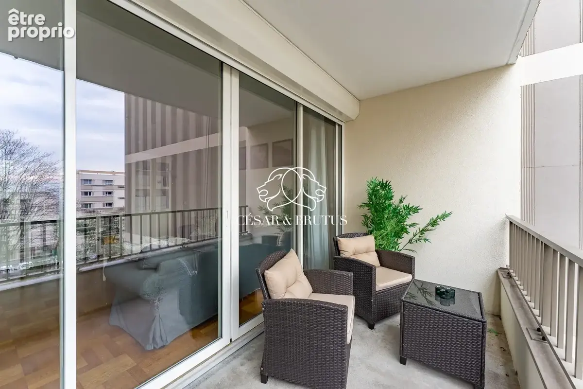 Appartement 102 m² à Caluire-Et-Cuire  - photo 2