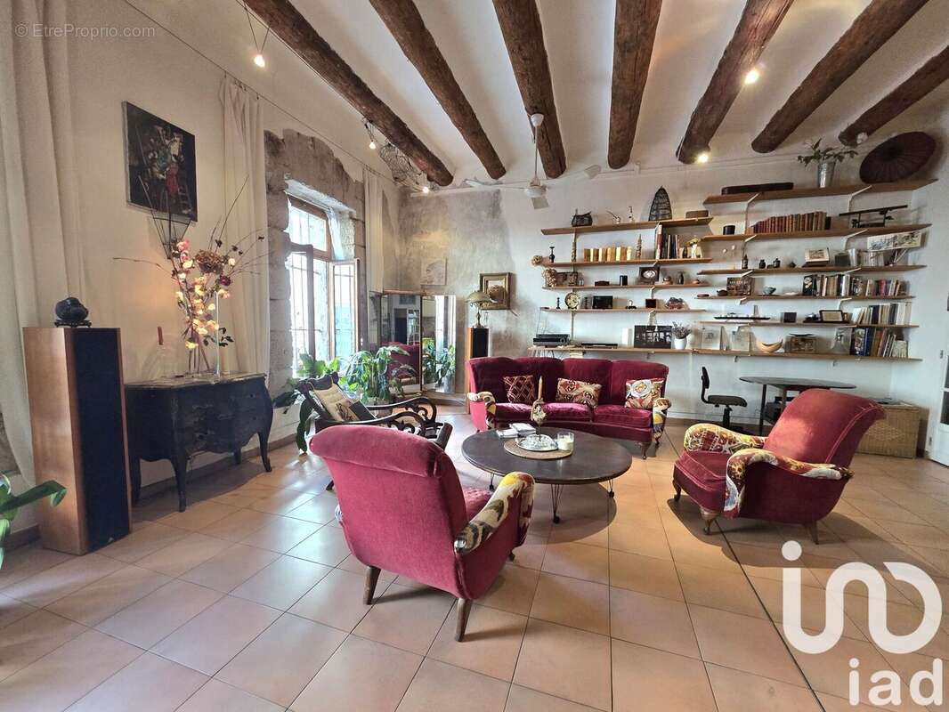 Photo 2 - Commerce à MARSEILLE-2E