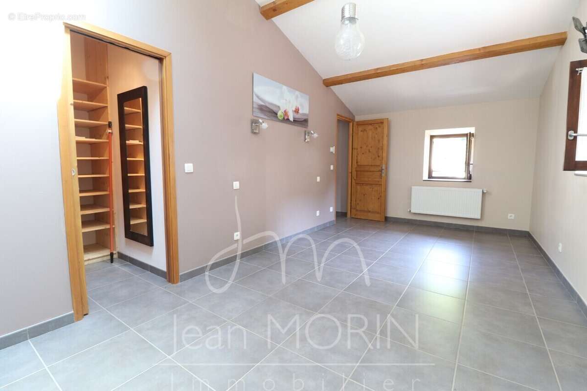 Maison à BEAUCHASTEL