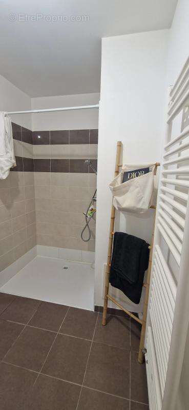 Appartement à DECINES-CHARPIEU
