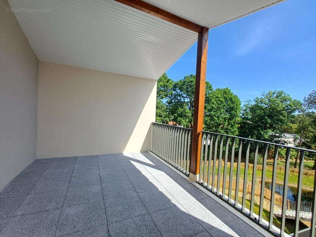 Appartement T2 neuf avec grande terrasse couverte   Centre-v - photo 8