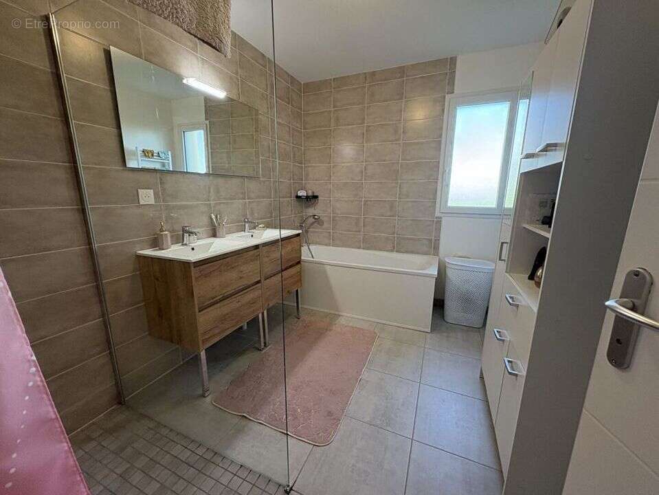 Maison à BLAINVILLE-SUR-ORNE