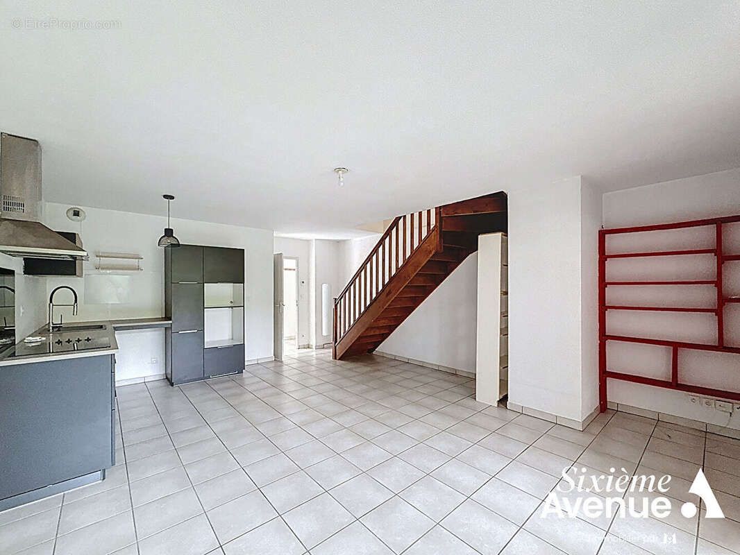 Appartement à LYON-8E