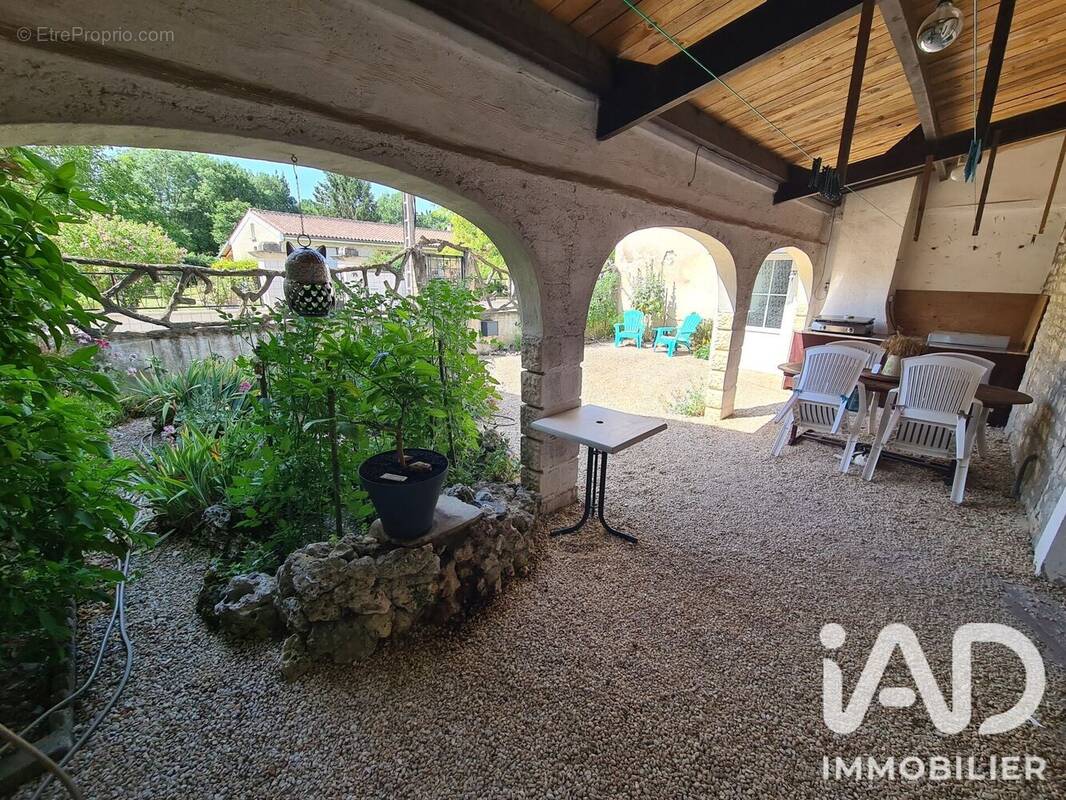 Photo 1 - Maison à VARAIZE