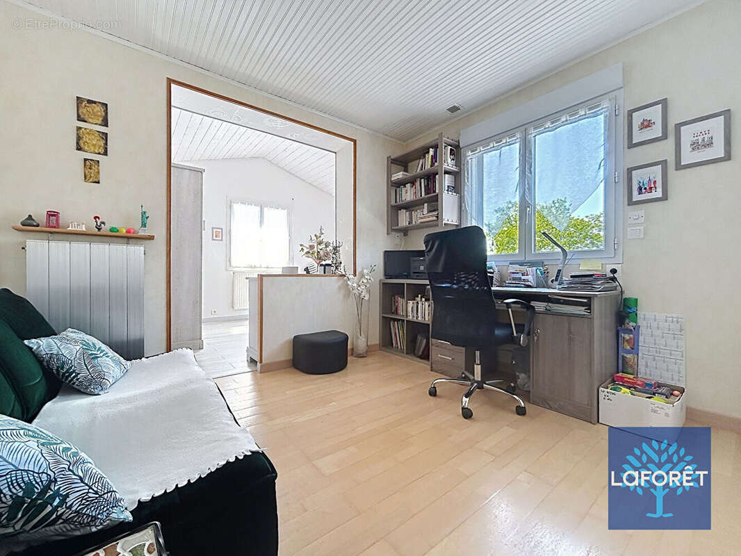 Maison avec piscine et atelier Nesmy 6 pièce(s) - photo 9