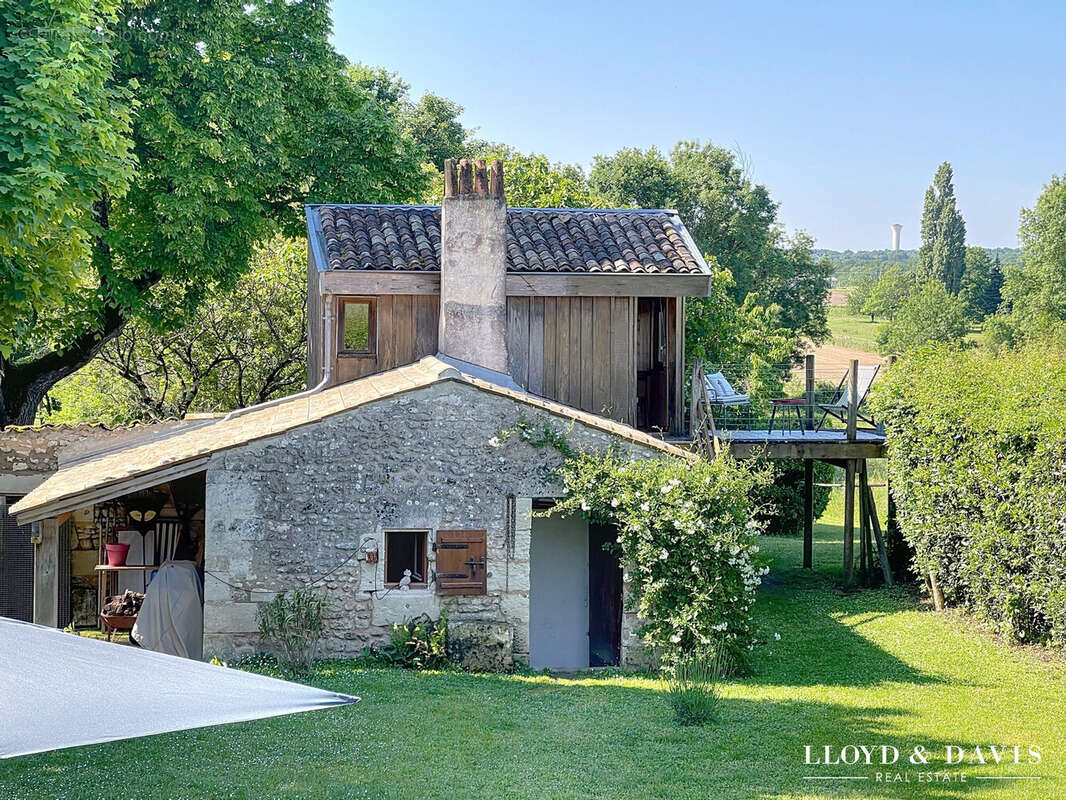 annexe - Maison à SAINTE-RAMEE