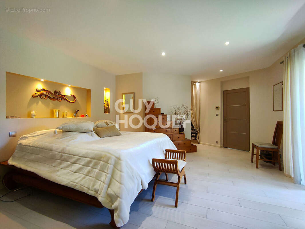 Maison à DRAGUIGNAN