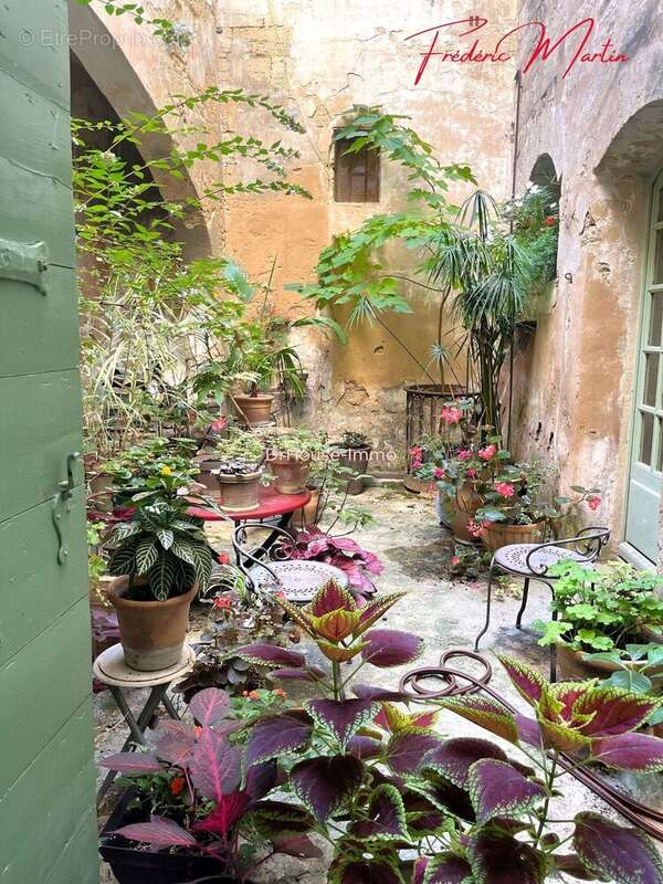 Appartement à UZES